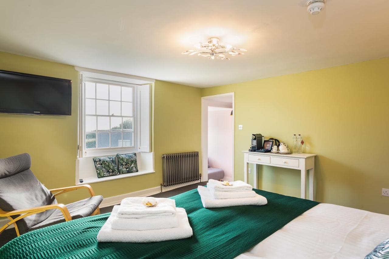 Lyme 1 Hotel Λάιμ Ρέγκις Εξωτερικό φωτογραφία