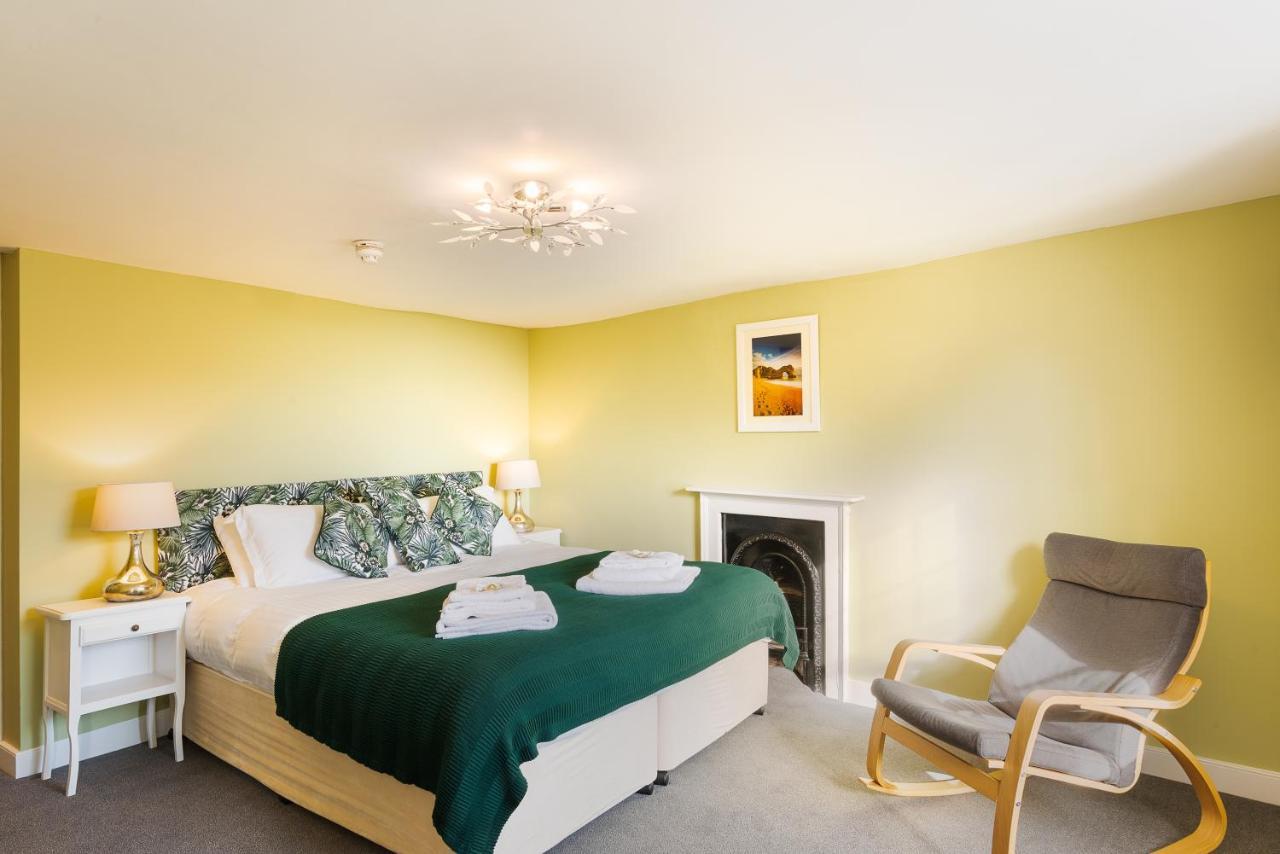 Lyme 1 Hotel Λάιμ Ρέγκις Εξωτερικό φωτογραφία